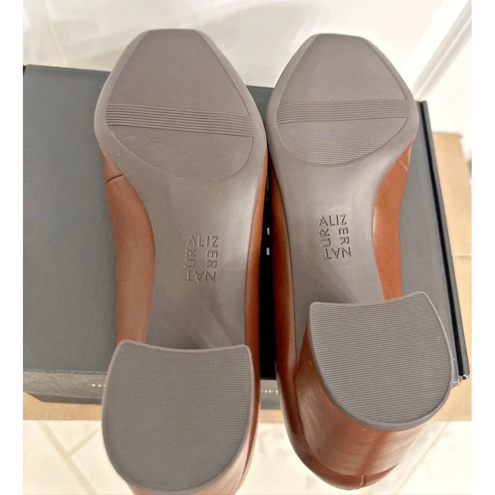 Naturalizer Women Size 9.5M Wynrie-Bit Block Heel Bit Loafer Cappuccino Brown‎